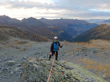 The Rooster Ridge, Val Gerola, Cima di Ponteranica, Cristian Candiotto, Mirko Basso - The Rooster Ridge    sull’Avancorpo Cima di Ponteranica Occidentale, Val Gerola (Cristian Candiotto, Mirko Basso 10/2021)