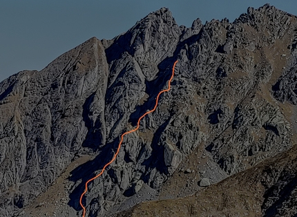 The Rooster Ridge, Val Gerola, Cima di Ponteranica, Cristian Candiotto, Mirko Basso - The Rooster Ridge    sull’Avancorpo Cima di Ponteranica Occidentale, Val Gerola (Cristian Candiotto, Mirko Basso 10/2021)