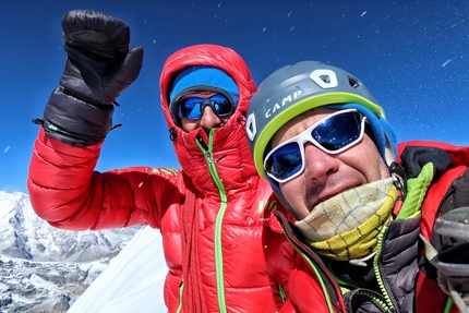 Chobutse, Tsoboje, Nepal, Nejc Marčič, Luka Stražar - Nejc Marčič and Luka Stražar on the summit of Tsoboje (Chobutse), Nepal