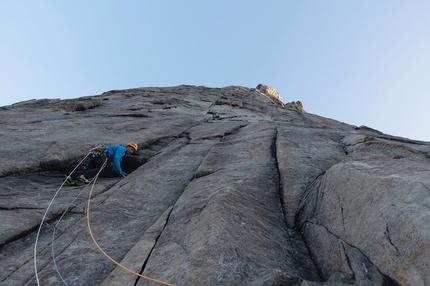 Greenland, Nicolas Favresse, Sean Villanueva O'Driscoll, Jean-Louis Wertz, Aleksej Jaruta - Aleksej Jaruta climbing above the Kangertigtivatsiaq Fjord in Greenland: 3 months of expedition resulted in 8 new routes on 7 big walls for Nicolas Favresse, Sean Villanueva O'Driscoll, Jean-Louis Wertz, Aleksej Jaruta