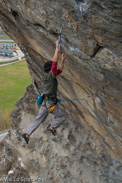 Tito Traversa - Tito Traversa sale Criptonite 8b al Tetto di Sarre, Valle d'Aosta