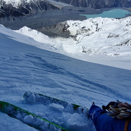 Aoraki Caroline Face, New Zealand, Joe Collinson, Will Rountree, Sam Smoothy - Caroline Face second ski descent, Aoraki / Mount Cook, New Zealand (Joe Collinson, Will Rountree, Sam Smoothy 21/10/2021)