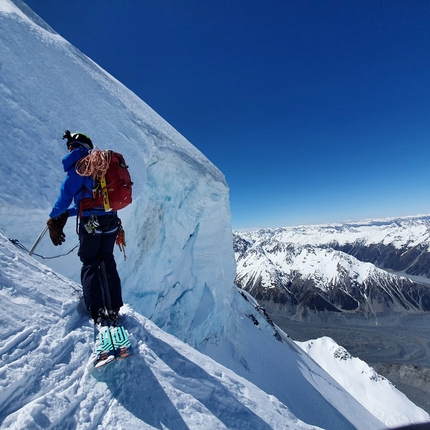 Aoraki Caroline Face, New Zealand, Joe Collinson, Will Rountree, Sam Smoothy - Caroline Face second ski descent, Aoraki / Mount Cook, New Zealand (Joe Collinson, Will Rountree, Sam Smoothy 21/10/2021)