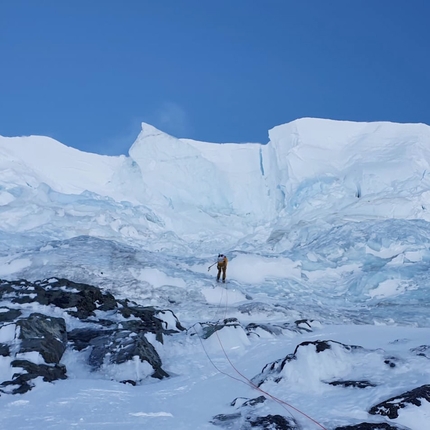 Aoraki Caroline Face, New Zealand, Joe Collinson, Will Rountree, Sam Smoothy - Caroline Face second ski descent, Aoraki / Mount Cook, New Zealand (Joe Collinson, Will Rountree, Sam Smoothy 21/10/2021)