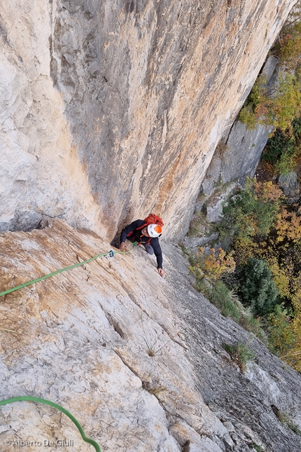 Via Renata Rossi, Monte Colodri, Arco, Valle del Sarca - Giovanni Pillitteri sul primo tiro della Via Renata Rossi al Monte Colodri