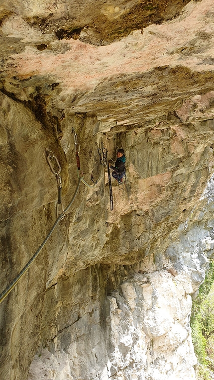 El Viro, Covolon, Val Gàdena, Paola Gottardello, Fausto Maragno, Max Poggese - Durante l'apertura di El Viro nella grotta del Covolon in Val Gàdena (Paola Gottardello, Fausto Maragno, Max Poggese 05-06/2020)