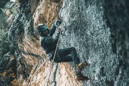 Mondo Perduto, Drytooling - Dry tooling al Mondo Perduto a Guarcino nel Lazio