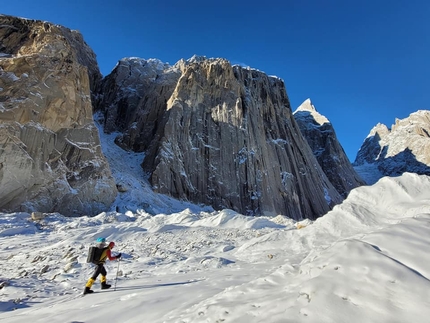 Uli Biaho Gallery, Trango, Karakorum, Pakistan, Damian Bielecki, Marcin Tomaszewski - Frozen Fight Club on Uli Biaho Gallery, Trango, Karakorum, Pakistan (Damian Bielecki, Marcin Tomaszewski 05- 16/12/2021)