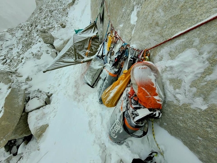 Uli Biaho Gallery, Trango, Karakorum, Pakistan, Damian Bielecki, Marcin Tomaszewski - Frozen Fight Club on Uli Biaho Gallery, Trango, Karakorum, Pakistan (Damian Bielecki, Marcin Tomaszewski 05- 16/12/2021)