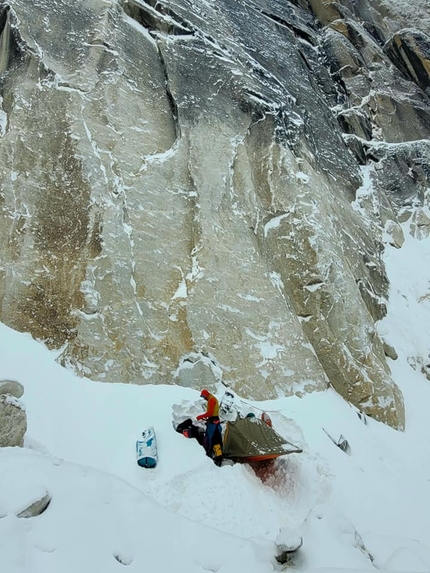 Uli Biaho Gallery, Trango, Karakorum, Pakistan, Damian Bielecki, Marcin Tomaszewski - Frozen Fight Club on Uli Biaho Gallery, Trango, Karakorum, Pakistan (Damian Bielecki, Marcin Tomaszewski 05- 16/12/2021)