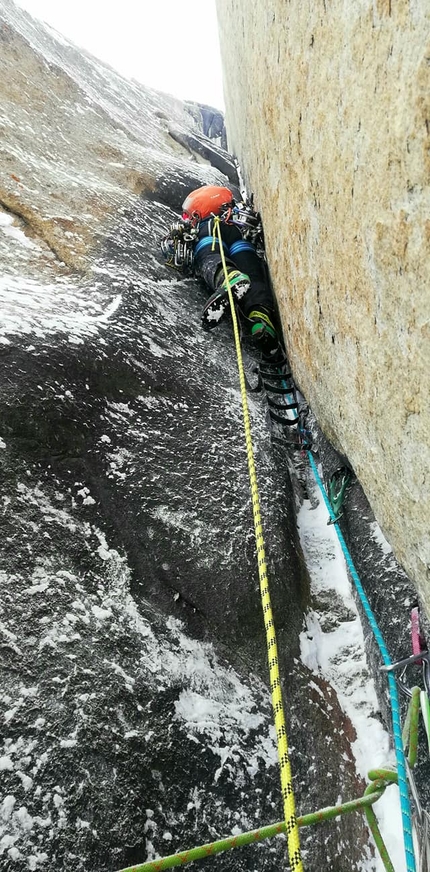 Uli Biaho Gallery, Trango, Karakorum, Pakistan, Damian Bielecki, Marcin Tomaszewski - Frozen Fight Club su Uli Biaho Gallery, Trango, Karakorum, Pakistan (Damian Bielecki, Marcin Tomaszewski 05- 16/12/2021)