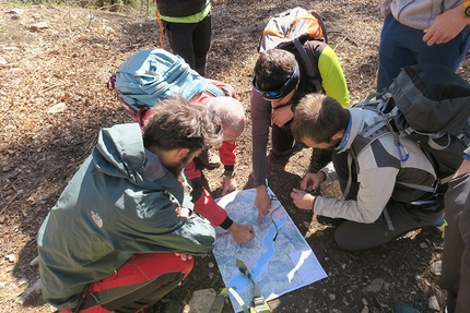 Accompagnatore di media Montagna - Accompagnatore di media Montagna: le aree di competenza sono tutti i terreni escursionistici, comprese i parchi