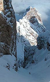 Ricerca di un singolo travolto in valanga - Sciare fuoripista in Dolomiti.