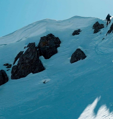 Dolomiti sci ripido, Francesco Vascellari - Cima Laste 2555m, Parete Nord, nel gruppo delle Dolomiti d'Oltre Piave (Francesco Vascellari, Loris De Barba, Tiziano Canal, Davide D'Alpaos 08/04/2021).