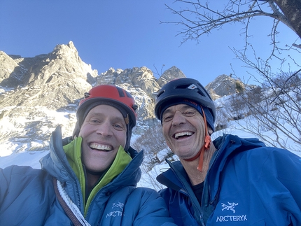 La bella e la bestia, Valle Albigna, Val Bregaglia - Marcel Schenk and Tom Bärfuss after the first ascent of La bella e la bestia in Valle Albigna, Val Bregaglia (Tom Bärfuss, David Hefti, Marcel Schenk)