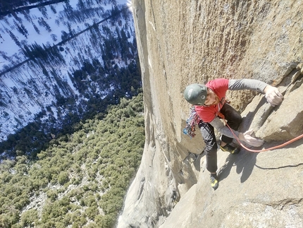 Dawn Wall, El Capitan, Yosemite, Sébastien Berthe, Siebe Vanhee - Siebe Vanhee attempting the Dawn Wall on El Capitan in Yosemite, January 2022