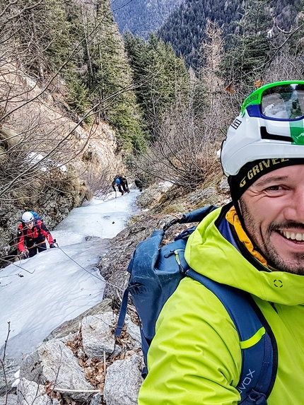 Via dei Pugliesi, Val Gerola, Cristian Candiotto - Via dei Pugliesi in Val Gerola, Orobie Valtellinesi (Andrea Biraghi, Francesco e Giuseppe Bellosguardo, Cristian Candiotto, Cristian Leonarduzzi Emanuele Panzeri 23/01/2022)