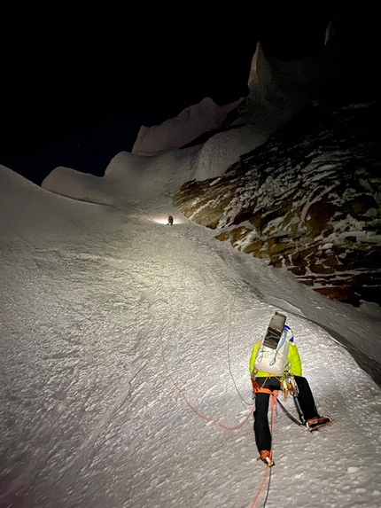 Cerro Torre, Patagonia, Roger Schäli, Mario Heller, Pablo Pontoriero - Cerro Torre, Patagonia: Roger Schäli, Mario Heller and Pablo Pontoriero climbing the West Face Ragni Route