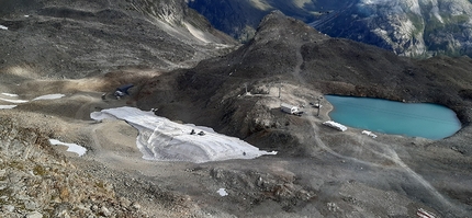 Copertura dei ghiacciai con teli geotessili - Copertura dei ghiacciai con teli geotessili