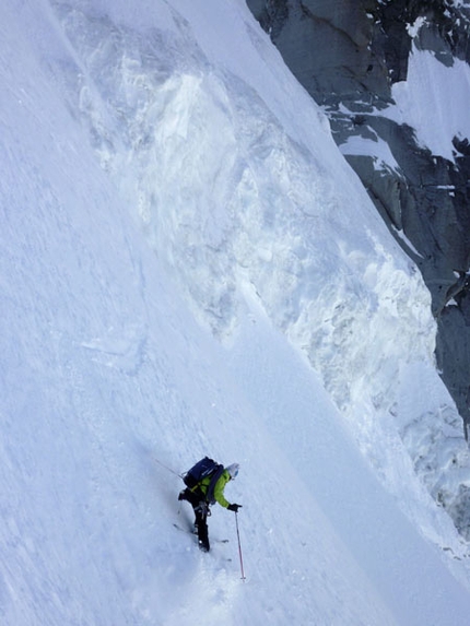 Aiguille du Plan Mont Blanc - The descent of the North Face of Aiguille du Plan (Mont Blanc) by Davide Capozzi, Luca Rolli and Francesco Civra on 08/04/2011.