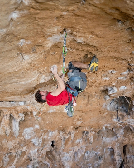 Video: Stefano Ghisolfi sull'Arenauta project a Sperlonga