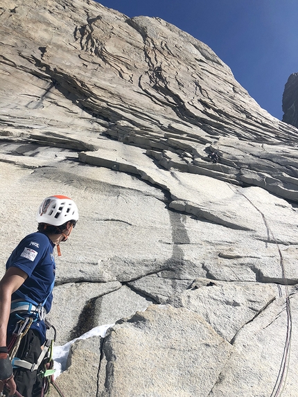 Cuerno Este, Cuernos del Paine, Patagonia, Pepo Jurado, Romano Marcotti, Sebastian Pelletti - Vacaciones Metamórficas, Cuerno Este, Cuernos del Paine, Patagonia