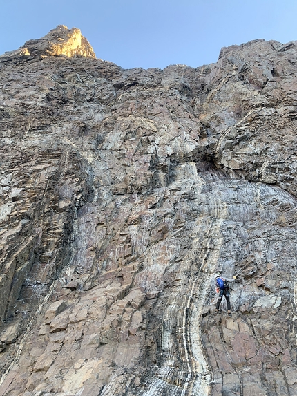 Cuerno Este, Cuernos del Paine, Patagonia, Pepo Jurado, Romano Marcotti, Sebastian Pelletti - Vacaciones Metamórficas, Cuerno Este, Cuernos del Paine, Patagonia