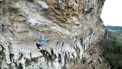 Eva Scroccaro - Eva Scroccaro su Giljotina 8a a Misja Pec, Slovenia