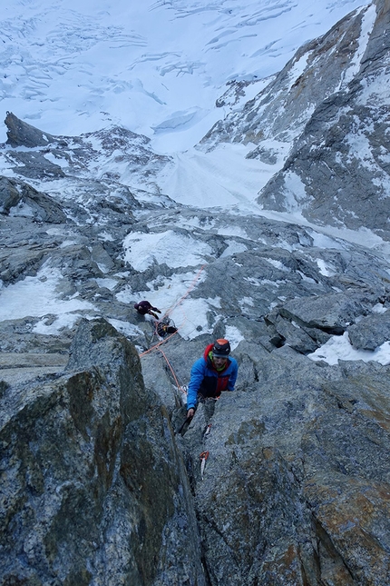 Grandes Jorasses, Pointe Whymper, Mont Blanc, Directe de l'Amitié, Leo Billon, Sébastien Ratel, Benjamin Védrines - Directe de l'Amitié on the North Face of the Grandes Jorasses climbed from 24 to 26 January 2022 by Leo Billon, Sébastien Ratel, Benjamin Védrines