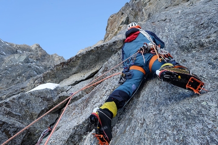 Grandes Jorasses, Pointe Whymper, Mont Blanc, Directe de l'Amitié, Leo Billon, Sébastien Ratel, Benjamin Védrines - Directe de l'Amitié on the North Face of the Grandes Jorasses climbed from 24 to 26 January 2022 by Leo Billon, Sébastien Ratel, Benjamin Védrines