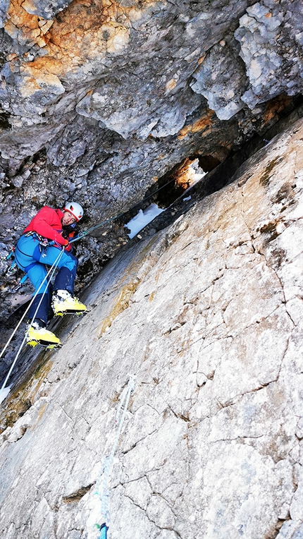 Dolomiti di Braies, Cime Campale, Manuel Baumgartner, Martin Baumgartner - Mysterious Groom alle Cime Campale, Dolomiti di Braies (Manuel Baumgartner, Martin Baumgartner 15/01/2022)