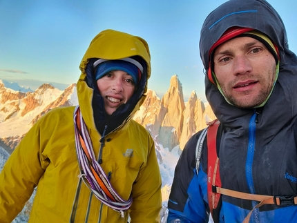 Pain and Gain, Aguja Desmochada, Patagonia, Ondrej Húserka, Jozef Kristoffy - Pain and Gain su Aguja Desmochada in Patagonia (Ondrej Húserka, Jozef Kristoffy 27-28/01/2022)