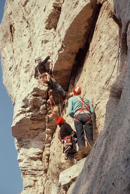 Gianni Calcagno - Gianni Calcagno in arrampicata alla Via Degli Allievi, Monte Cucco, Finale