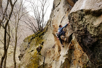 Etna arrampicata, Sicilia, Salto del Cane - Salto del Cane, Etna: la schiena dell'asino 6b+