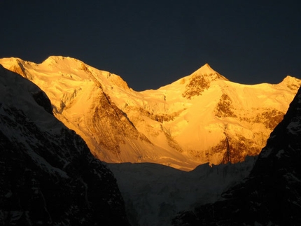 Gasherbrum II, Unterkircher e Bernasconi risolvono l'inviolata nord