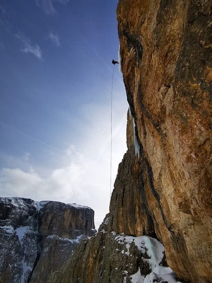 Val Lasties, Dolomiti, Johannes Egger - Der Name der Rose in Val Lasties, Dolomiti (Johannes Egger, Simon Furggler, Alex Unterkalmsteiner, Manuel Luterotti)