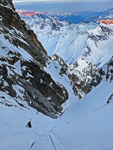 Phantom Direct, Grandes Jorasses, Emanuele Andreozzi, Francesco Nardelli - Phantom Direct, parete sud delle Grandes Jorasses (Emanuele Andreozzi, Francesco Nardelli12-13/02/2022)