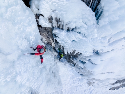 DoloMitiche: Palazzo d'Inverno in Vallunga di Giovanni Groaz e Renzo Luzi