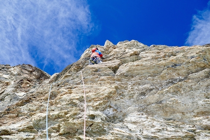 Matterhorn, François Cazzanelli, Emrik Favre, Francesco Ratti - Matterhorn south face: François Cazzanelli, Emrik Favre and Francesco Ratti making the first winter ascent 'Padre Pio, Une Echelle Vers le Ciel' (27/02 - 0/03/2022)