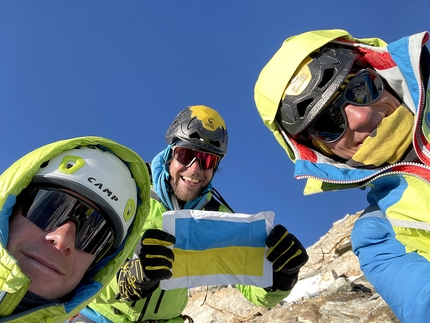 Cervino invernale: Padre Pio, Une Echelle Vers le Ciel per François Cazzanelli, Emrik Favre e Francesco Ratti