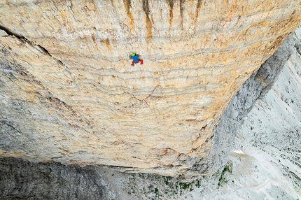 Alex Honnold completes free solo of Dolomites Gelbe Mauer and American Direct on Petit Dru