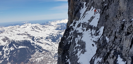 Eiger, North Face, Heckmair, Laura Tiefenthaler, Jana Möhrer - Laura Tiefenthaler climbing the North Face of the Eiger via Heckmair route on 08/03/2022