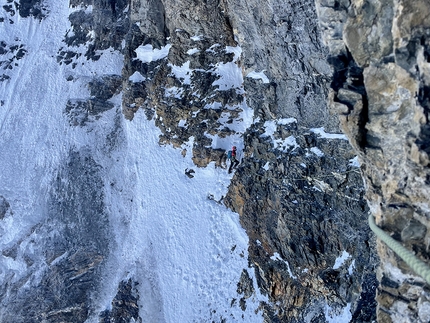 Eiger parete nord Face, Heckmair, Laura Tiefenthaler, Jana Möhrer - Jana Möhrer sulla via Heckmair, Eiger parete nord il 08/03/2022