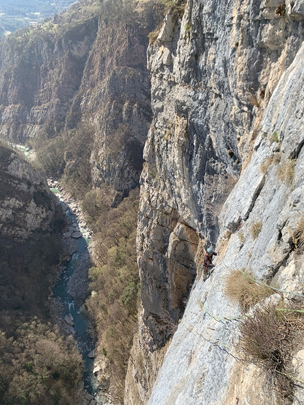 Gola del Limarò, Valle del Sarca, Marco Pellegrini, Francesco Salvaterra - Danza Macabra nella Gola del Limarò, Valle del Sarca (Marco Pellegrini, Francesco Salvaterra 2021)