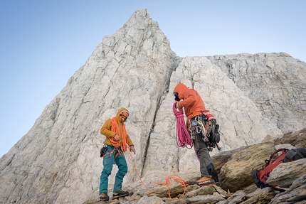 Grupo La Paz in Patagonian Chile traversed by Antar Machado, Sebastian Pelletti, Hernán Rodriguez