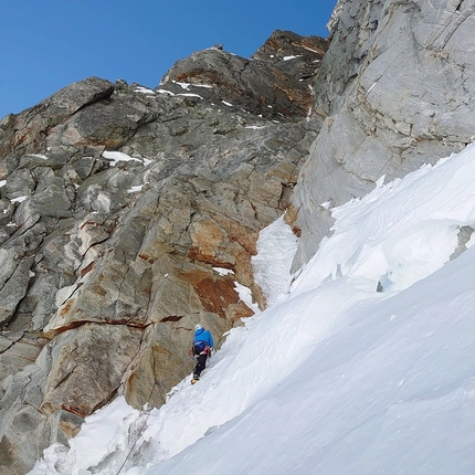 Gubachspitze, Austria, Tauern Supercouloir, Sepp Stanglechner, Hans Zlöbl - Sepp Stanglechner making the first ascent of Tauern Supercouloir on Gubachspitze in Austria on 13/03/2022