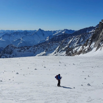 Gubachspitze, Austria, Tauern Supercouloir, Sepp Stanglechner, Hans Zlöbl - Sepp Stanglechner and Hans Zlöbl making the first ascent of Tauern Supercouloir on Gubachspitze in Austria on 13/03/2022