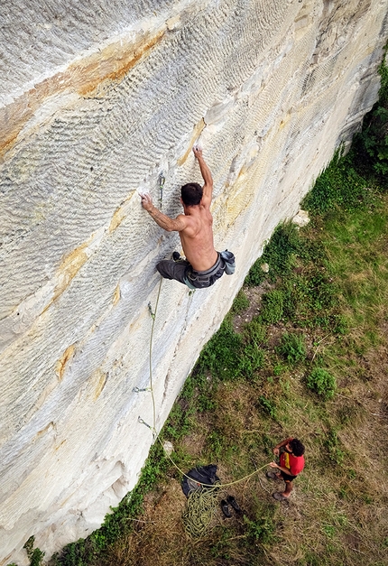 Malvaxia, Sicilia, arrampicata, Dario Di Gabriele - Dario Di Gabriele in arrampicata nella falesia Malvaxia in Sicilia