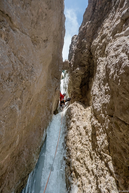 The Bird, Gola del Pettirosso, Langental, Dolomites, Daniel Ladurner, Hannes Lemayer - Hannes Lemayer climbing The Bird (Gola del Pettirosso) Langental, Dolomites