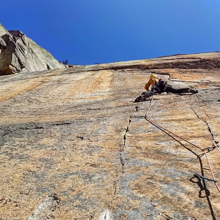 Itaca nel Sole sul Caporal in Valle dell’Orco per Francesco Deiana